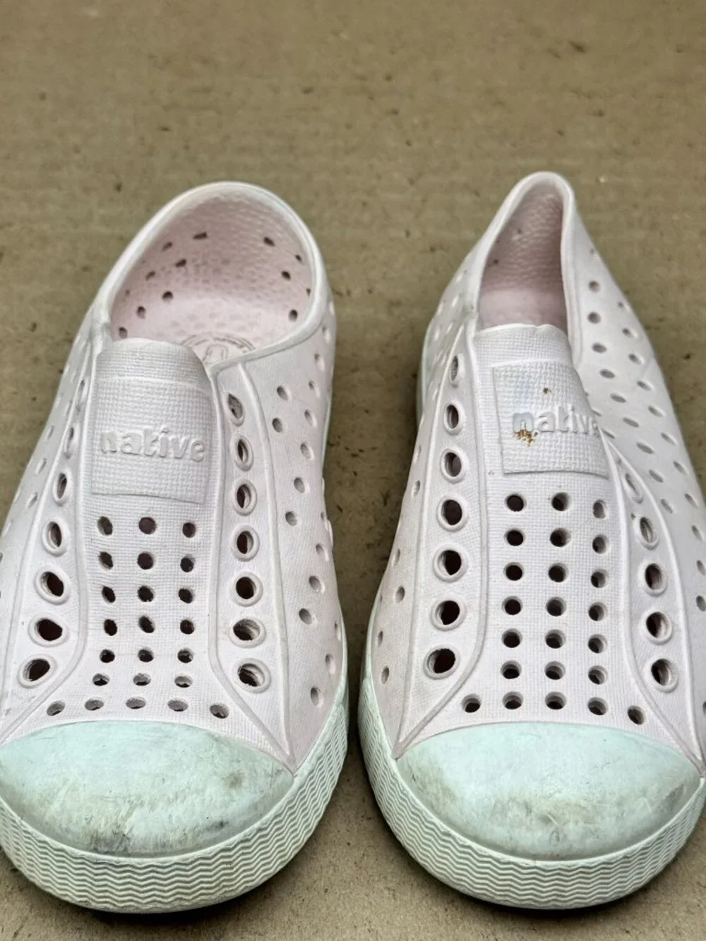 Kid's Native Pink Jefferson Slip-On Water Shoes Size C8 need cleaning